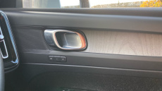 Volvo Xc40 1.5 T3 [163] Inscription 5dr Geartronic Petrol Estate